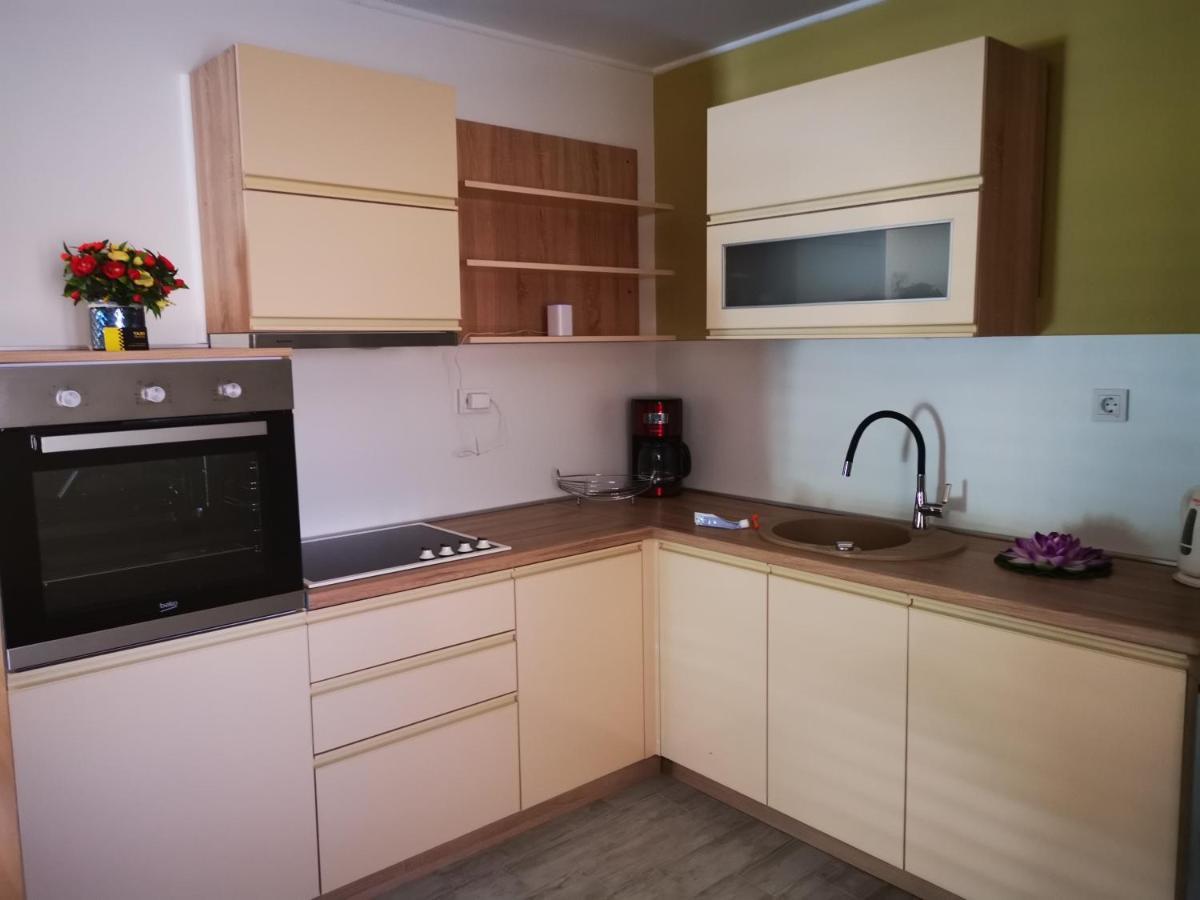 Apartment Ivan Маріна Екстер'єр фото