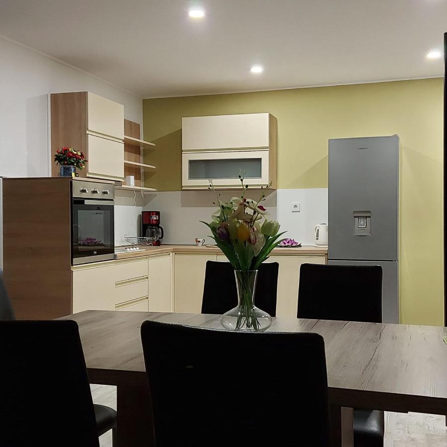 Apartment Ivan Маріна Екстер'єр фото