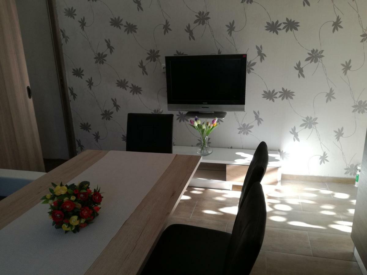Apartment Ivan Маріна Екстер'єр фото