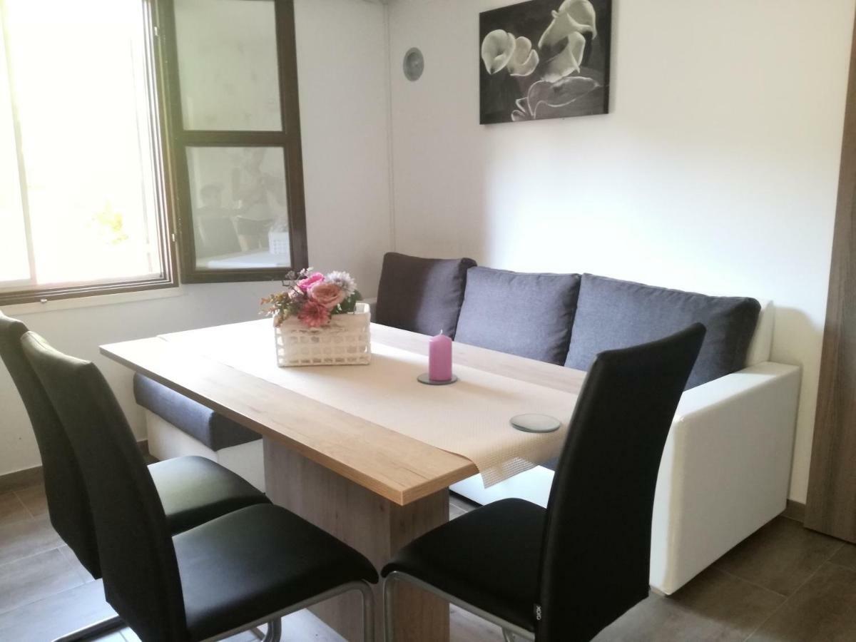 Apartment Ivan Маріна Екстер'єр фото