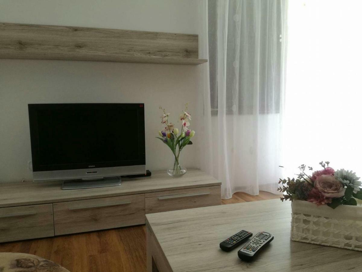 Apartment Ivan Маріна Екстер'єр фото